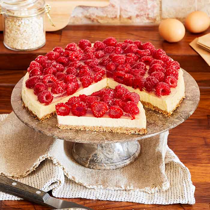 Gluten-free raspberry cheesecake with a crispy base
